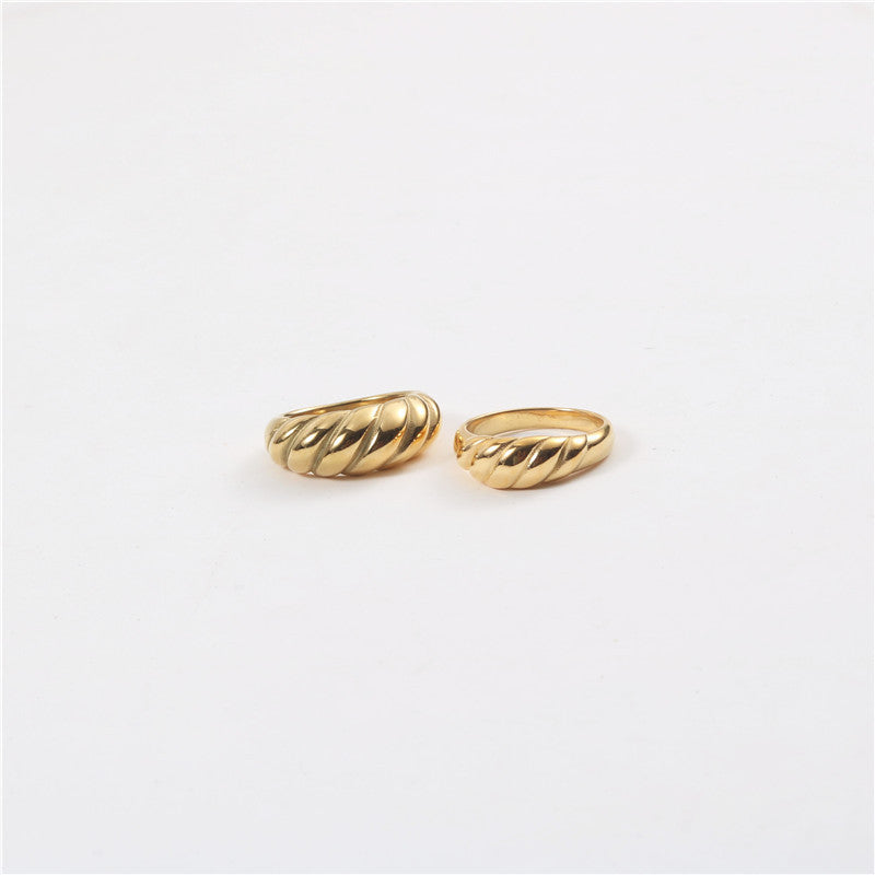 Tela Croissant Dome Ring — view 5