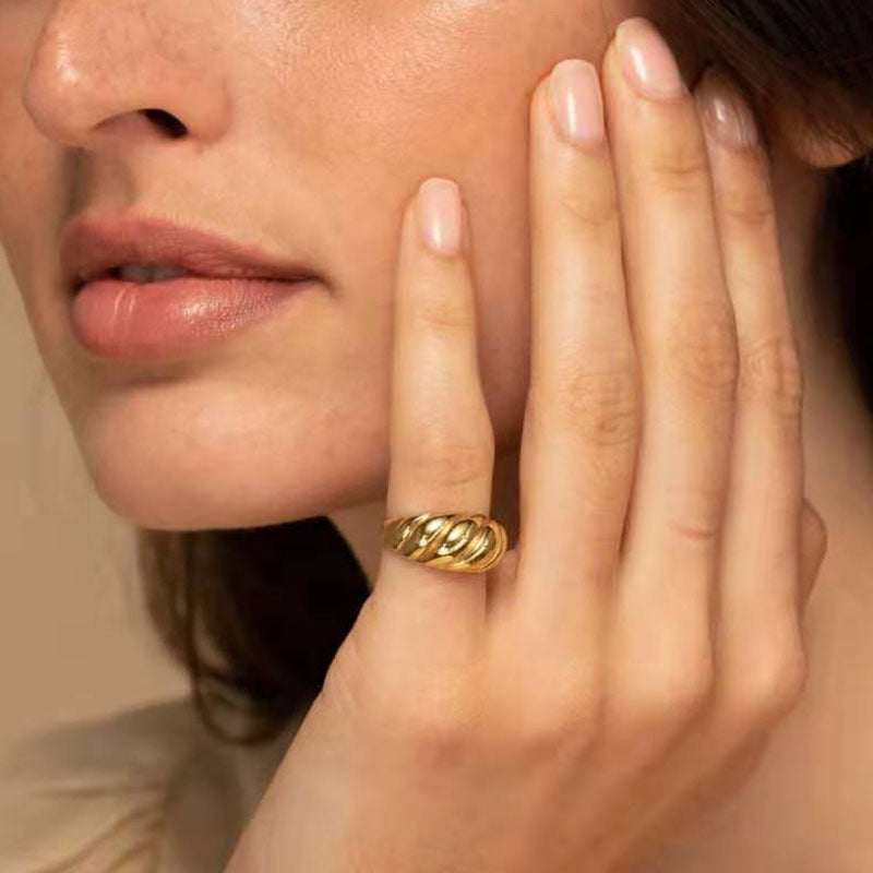 Tela Croissant Dome Ring — view 2