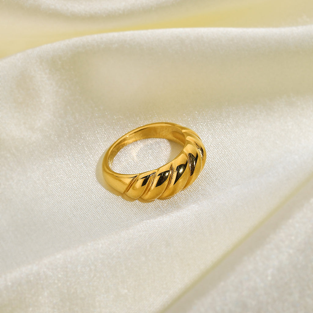 Sirio Stacking Ring — view 8