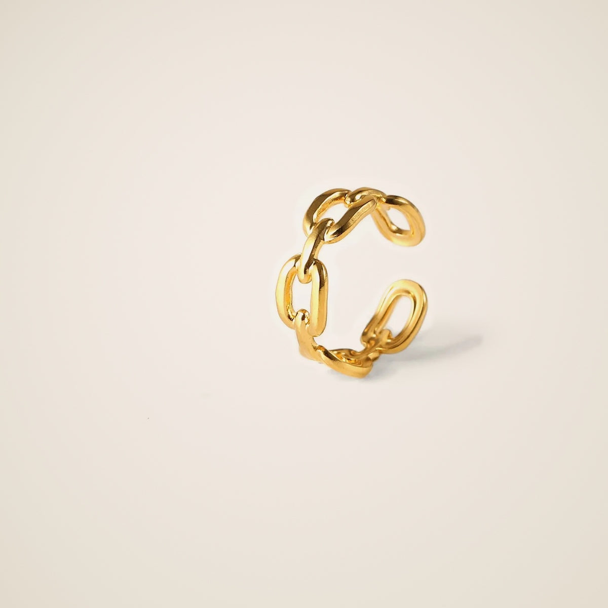 Calla Chain Link Ring — view 1