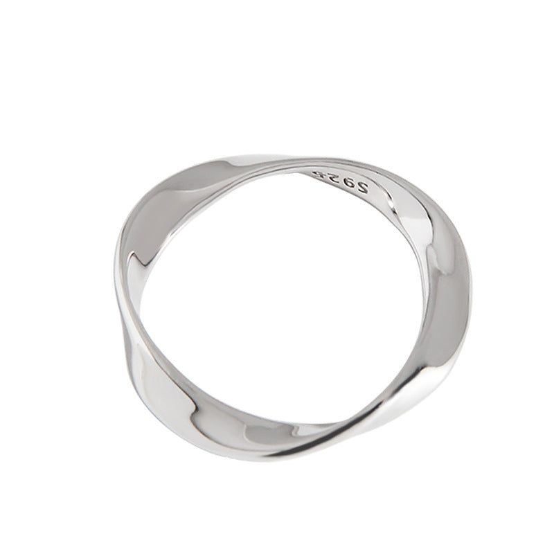 Maia Möbius Twist Ring — view 4