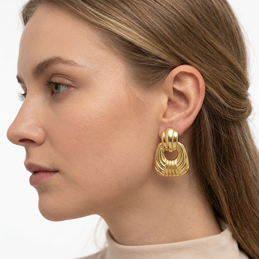 Rilievo Ribbed Square Jewelry Set — view 3